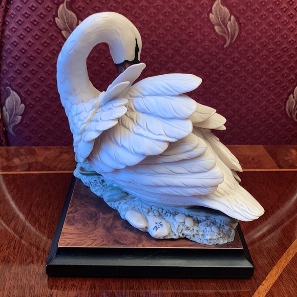 GIUSEPPE Armani Swan Figurine - Picture 4 of 9